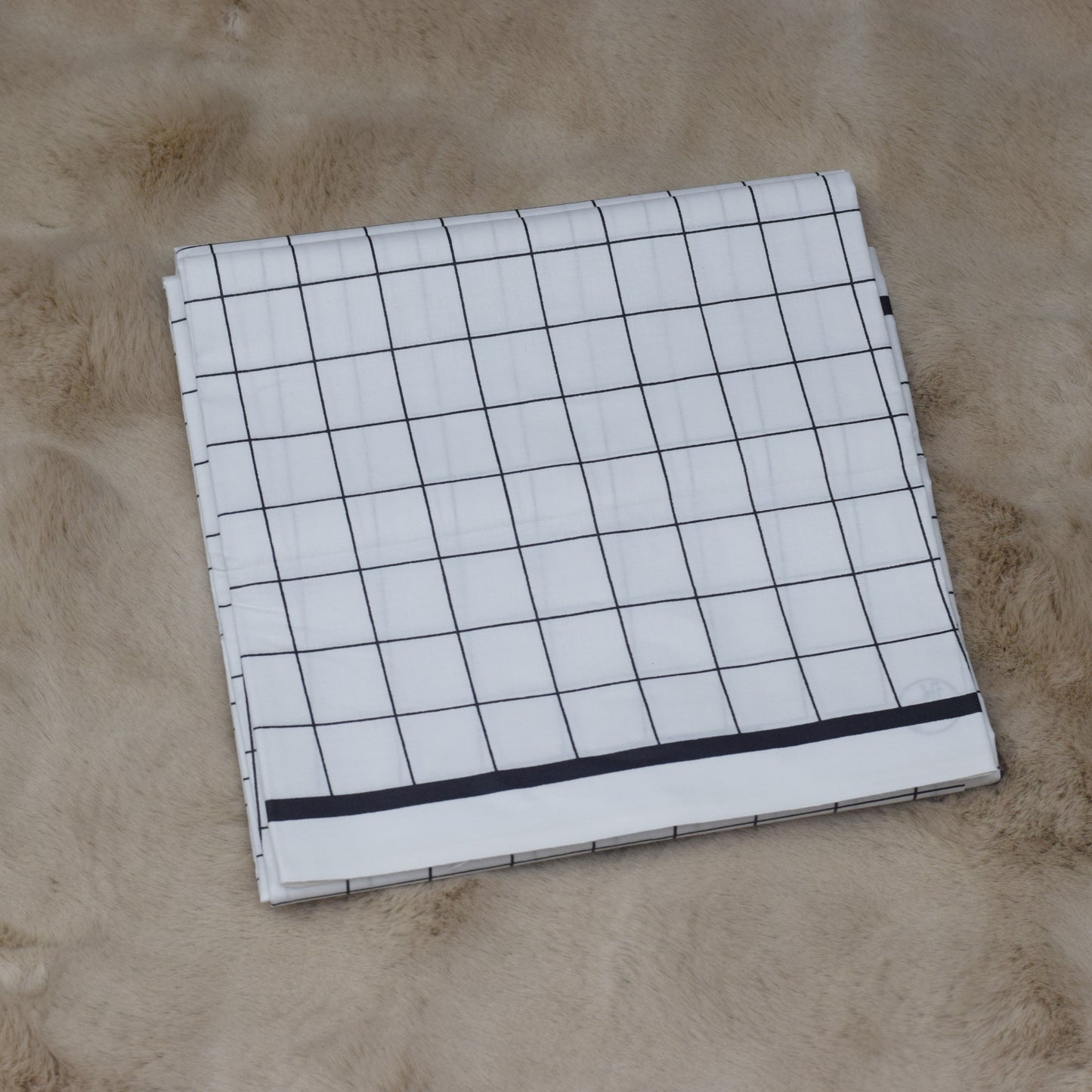 Men’s White Checked Cotton Lungie | Traditional South Indian Wear