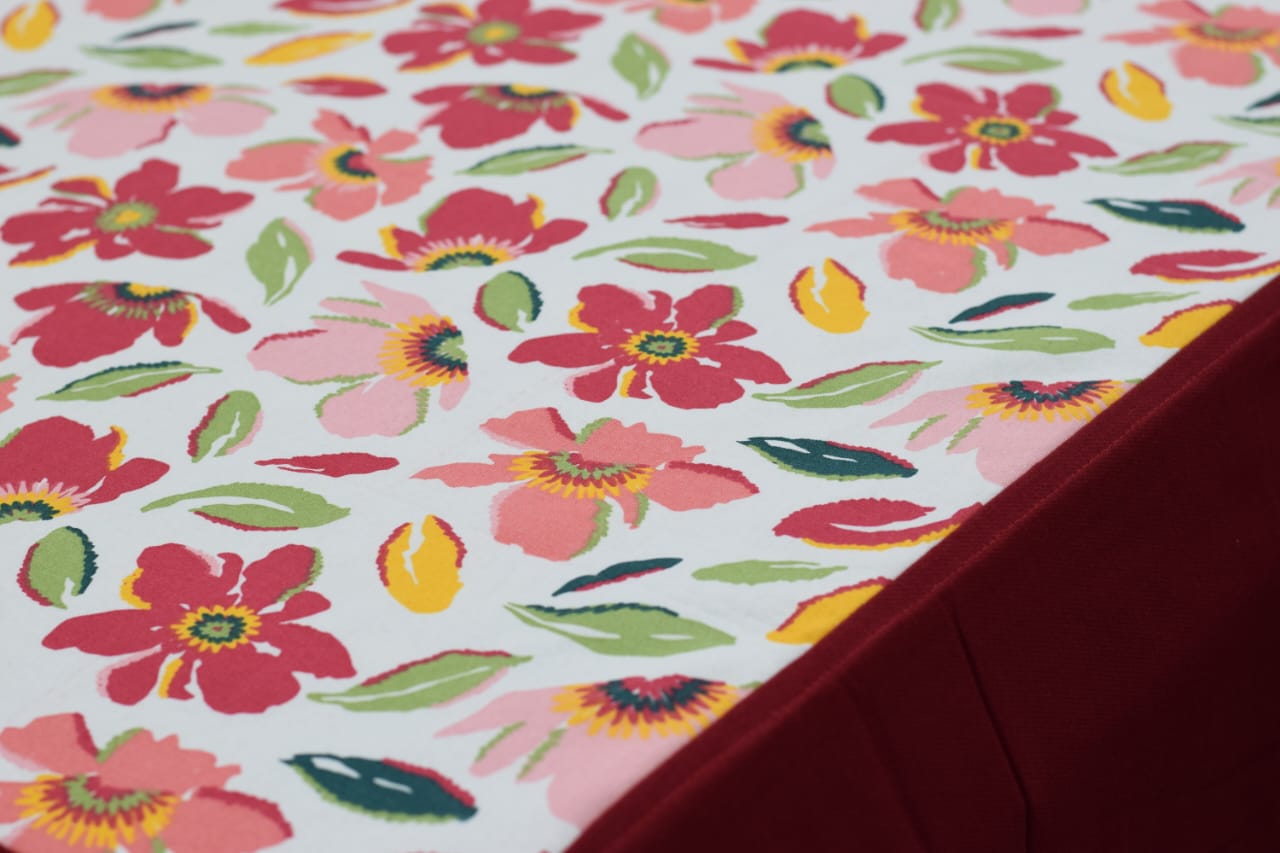 Elegant Floral Print King Size Bed Spread with Matching Pillow Covers