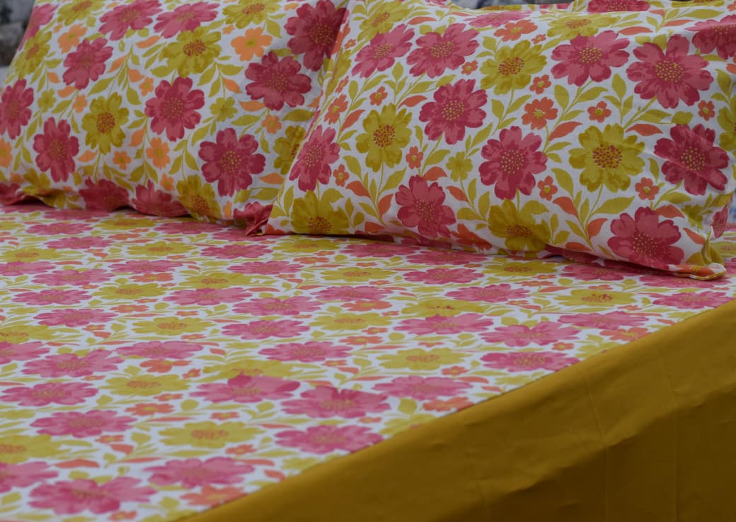 Floral Bloom King Size Bed Spread with Matching Pillow Covers – Soft Cotton Feel