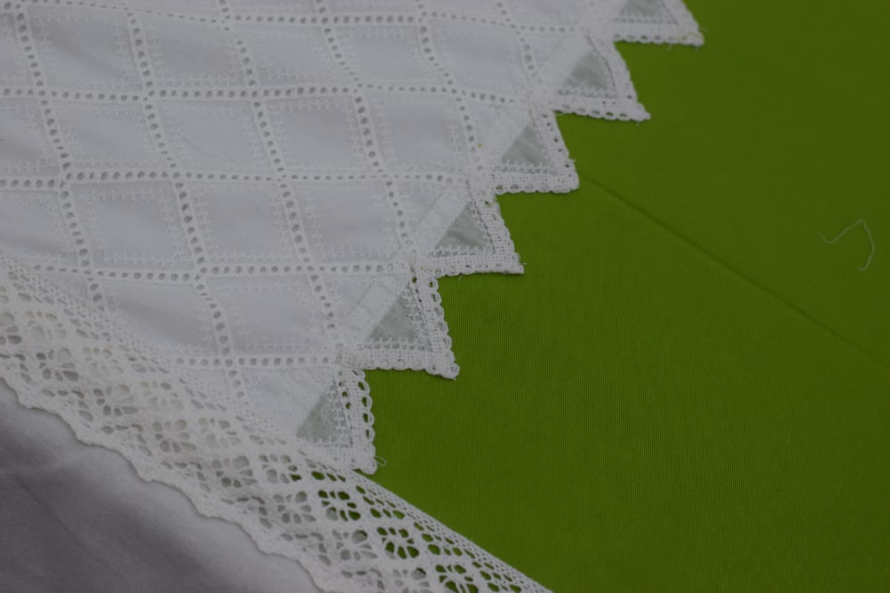 Elegant Green &White Floral Lace King Size Bedspread