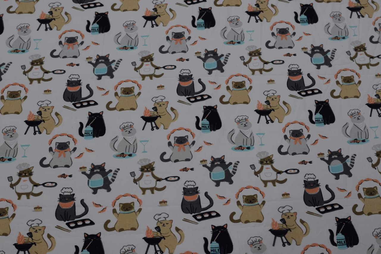 Playful Chef Cats Printed King Size Bed Spread – Soft & Stylish Bedroom Décor