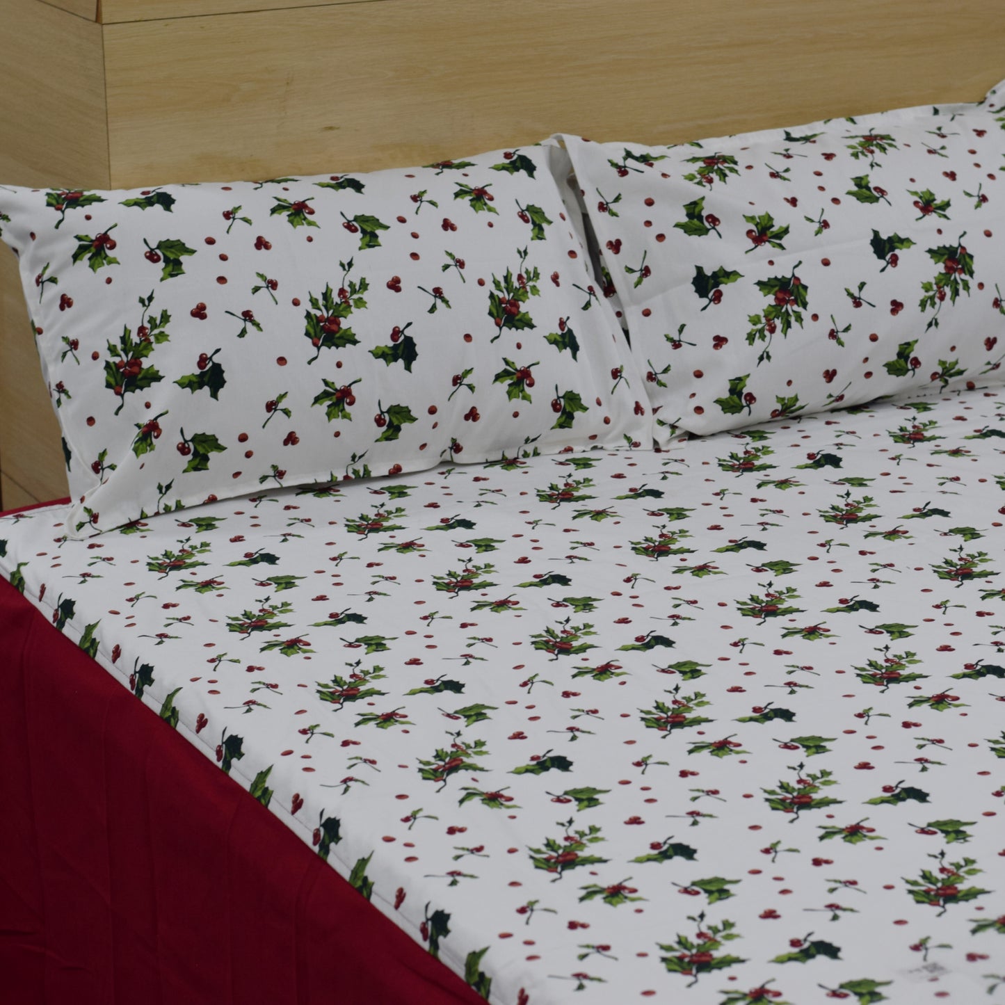 Festive Floral King Size Cotton Bed Sheet with Pillow Covers