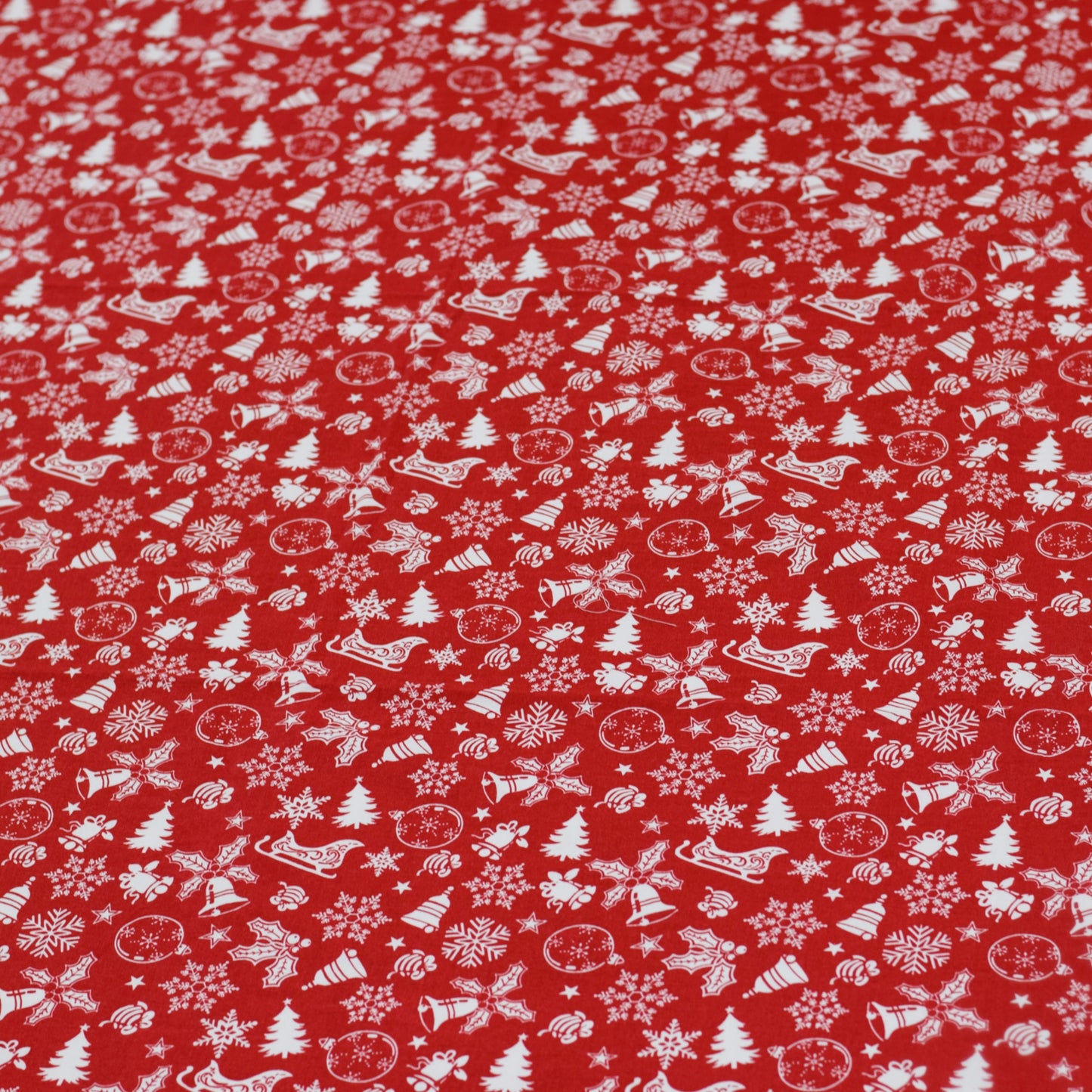 Festive Red Christmas Print King Size Cotton Bed Sheet with Pillow Covers