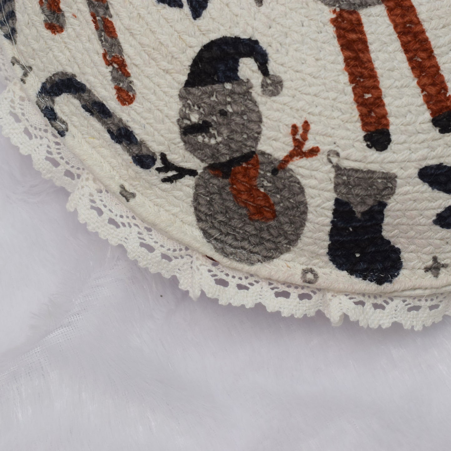 Reversible Round Christmas Cushion – Festive Deer &  Winter Design with Lace Border 20" Diameter