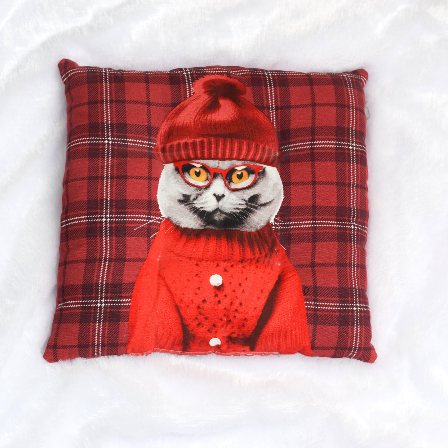 Cozy Cat Print Cushion – Red Checkered 16x16 Inch Decorative Pillow