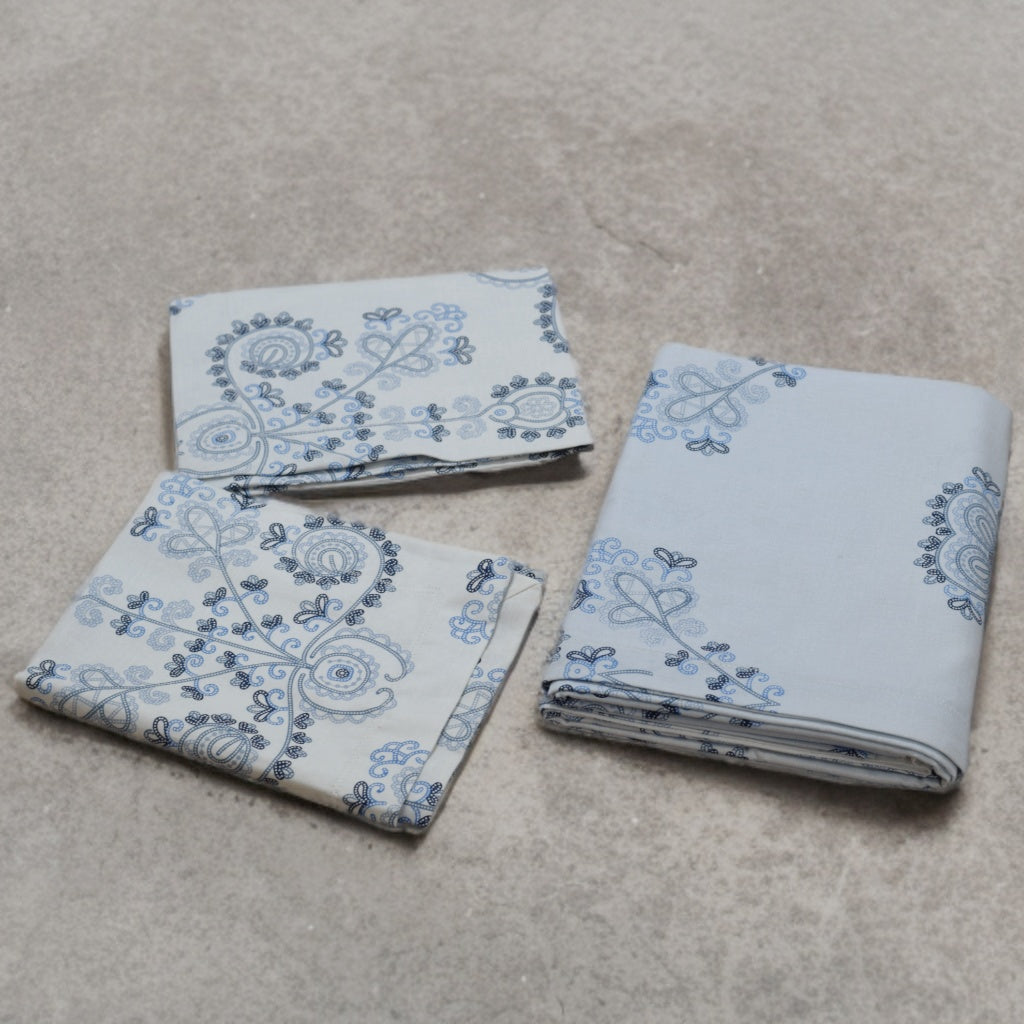 Elegant Indigo Block Print Cotton Bedsheet Set – Queen Bed Bedsheet with 2 Pillow Covers
