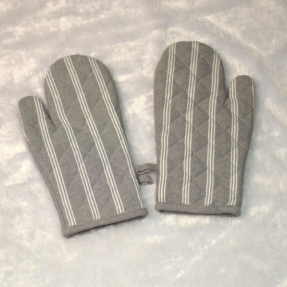 Grey Striped Cotton Oven Gloves – Heat Resistant Kitchen Mitts (Set of 2)