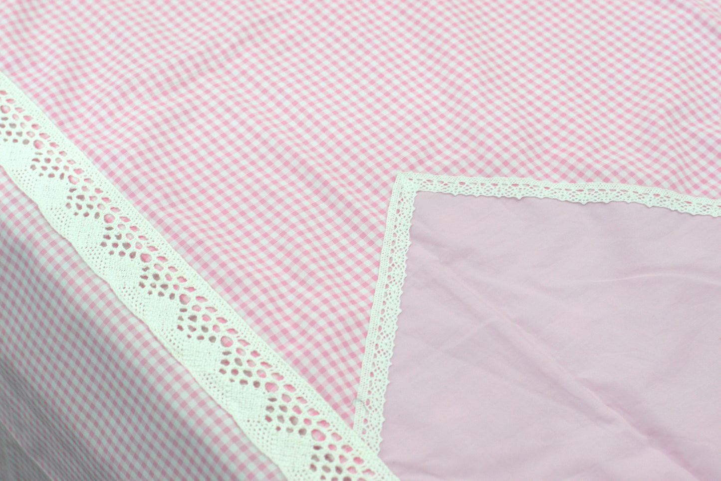 Pink Gingham Lace Cotton King Size Bedspread with Pillow Covers – Soft & Elegant Bedding Set