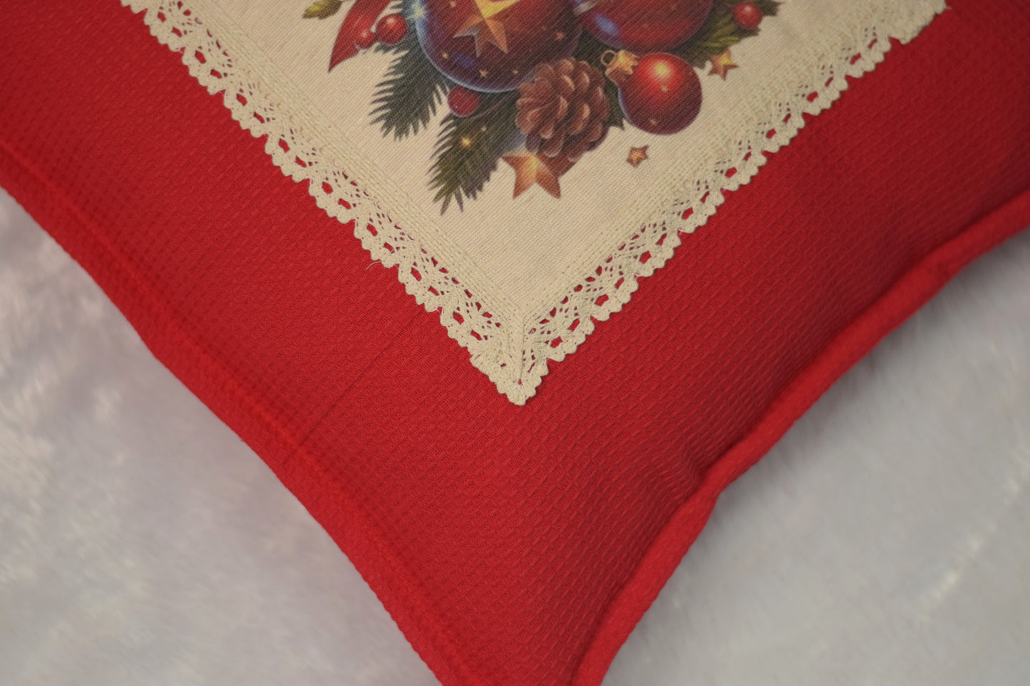 Festive Christmas Honeycomb Cushion Cover - 16x16 Holiday Decor Pillow Case