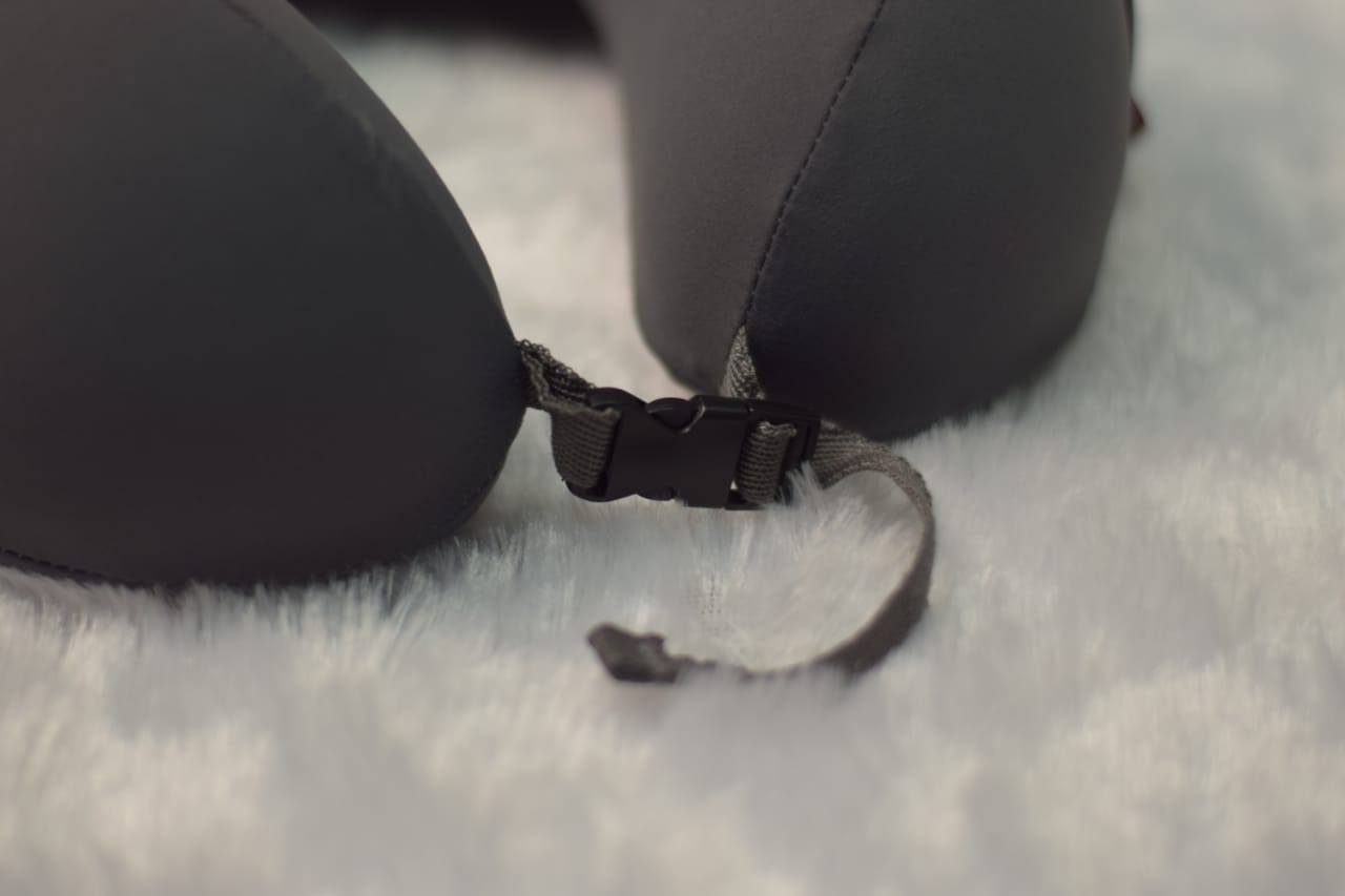 Ergonomic Travel Neck Pillow – Soft Memory Foam Support with Adjustable Strap