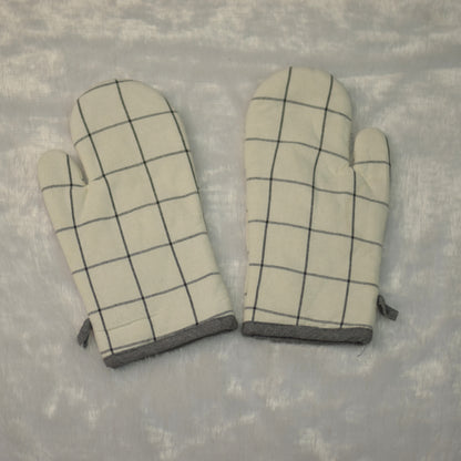 Classic Checkered Cotton Oven Gloves – Heat Resistant Kitchen Mitts (Set of 2)