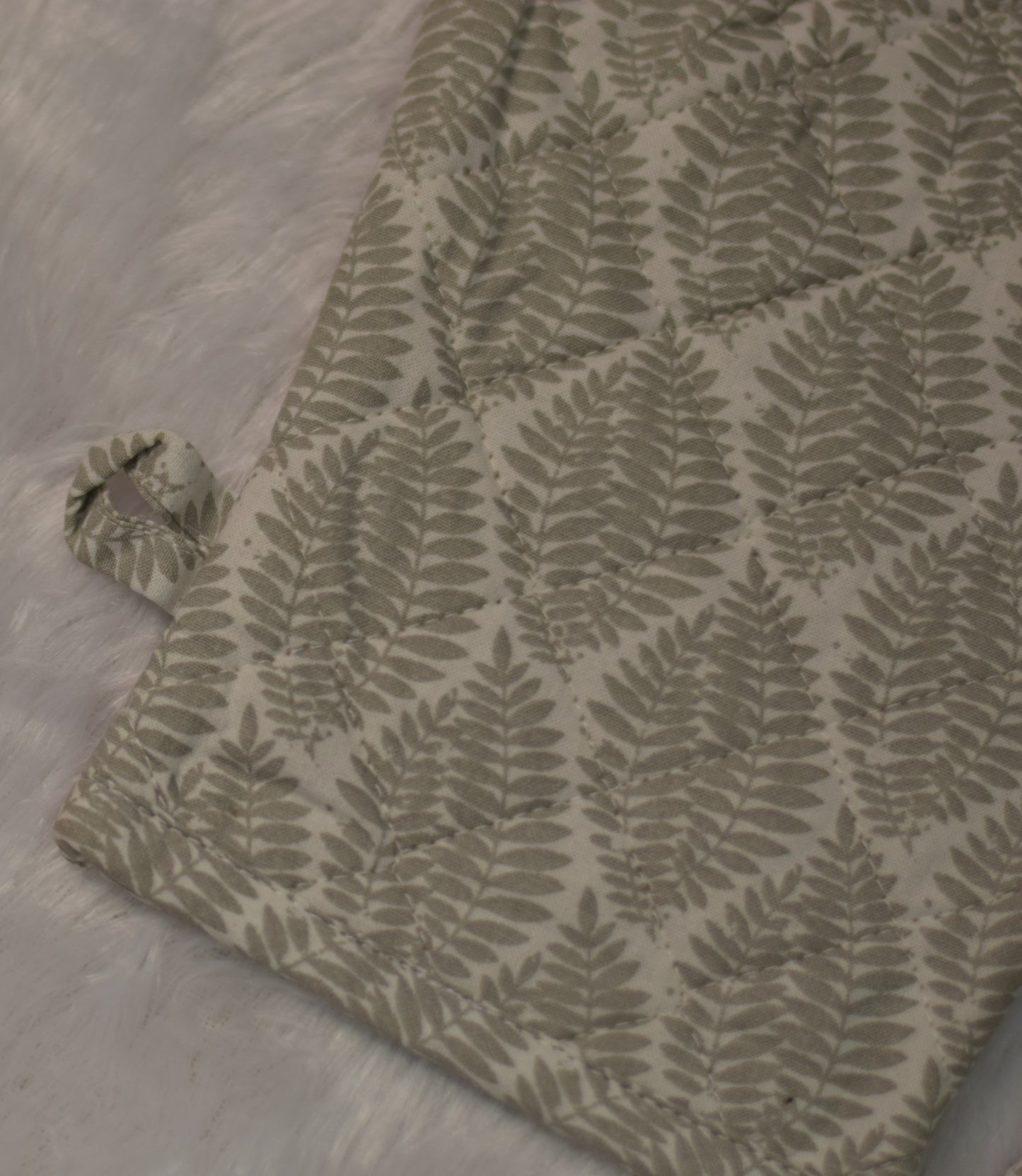 Leaf Pattern Cotton Oven Gloves – Set of 2