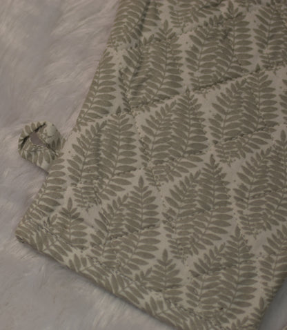 Leaf Pattern Cotton Oven Gloves – Set of 2