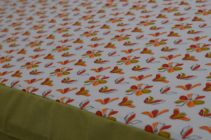 Floral Print King Size Bedspread with Solid Green Border – Soft & Elegant