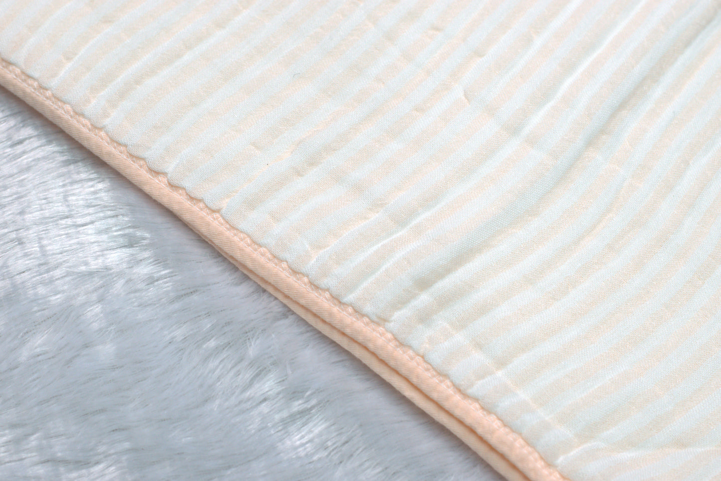 Soft Muslin Baby Swaddle Cloth | Breathable & Gentle Newborn Wrap (1 m x 1.05 m)