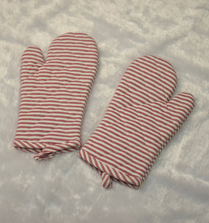 Red & White Striped Cotton Oven Gloves – Heat Resistant Kitchen Mitts (Set of 2)