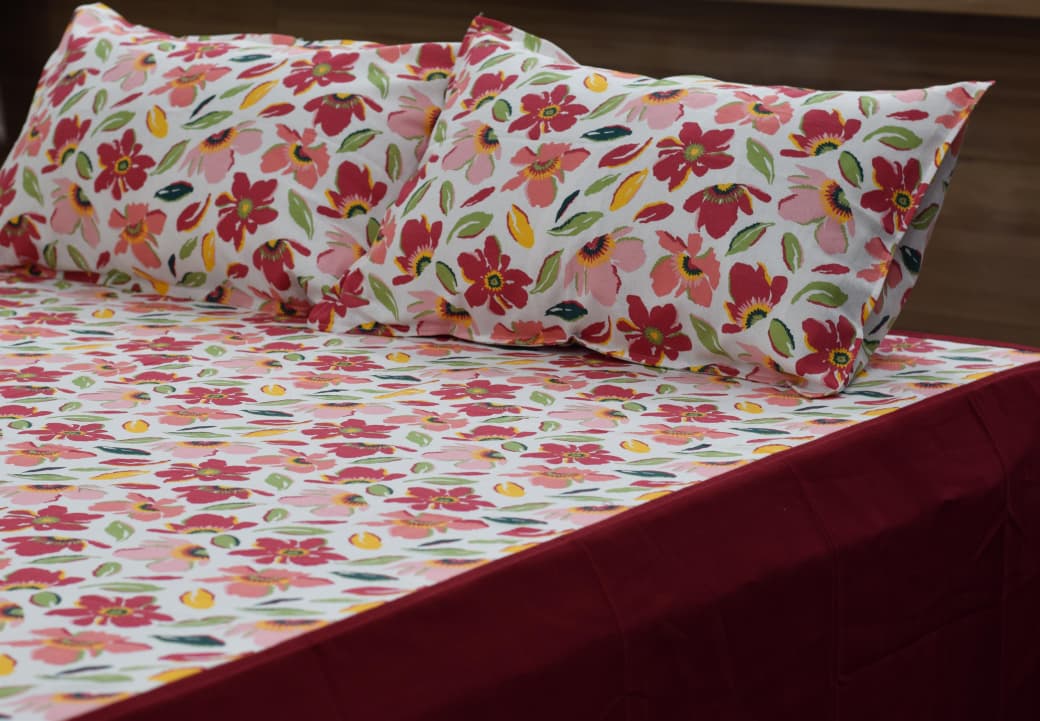 Elegant Floral Print King Size Bed Spread with Matching Pillow Covers