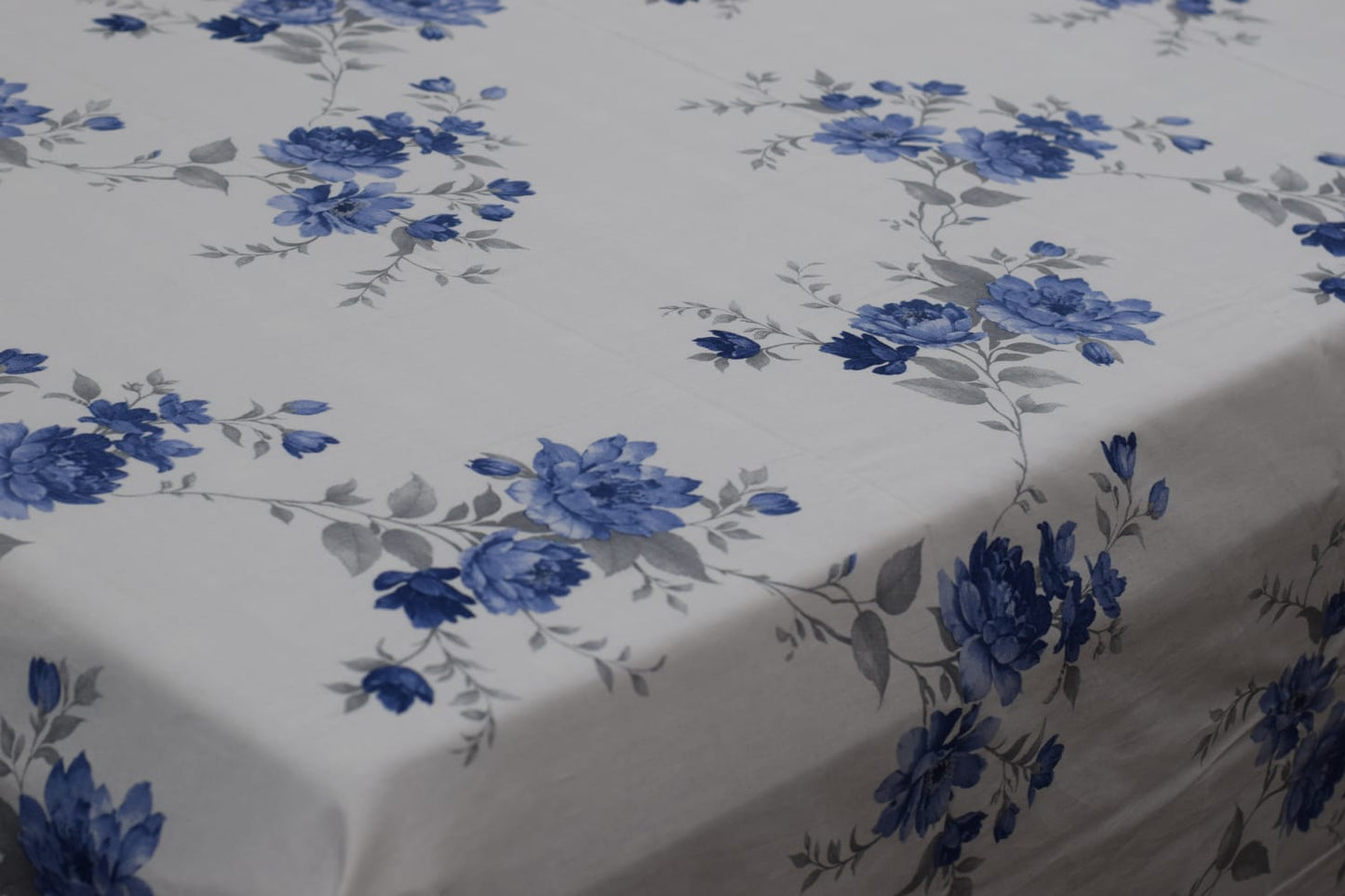 Elegant Blue Floral Queen  Size Bedspread with Pillow Covers – Soft Cotton Feel