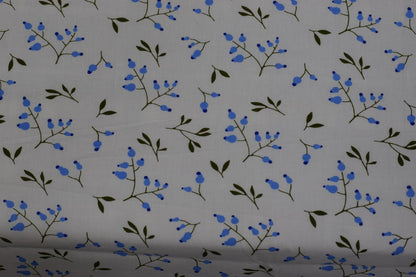 Elegant Blue Floral Queen Size Bed Spread – Soft & Stylish Everyday Bedding