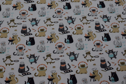 Playful Chef Cats Printed King Size Bed Spread – Soft & Stylish Bedroom Décor