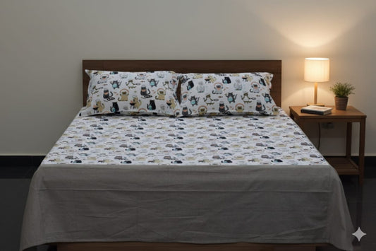 Playful Chef Cats Printed King Size Bed Spread – Soft & Stylish Bedroom Décor