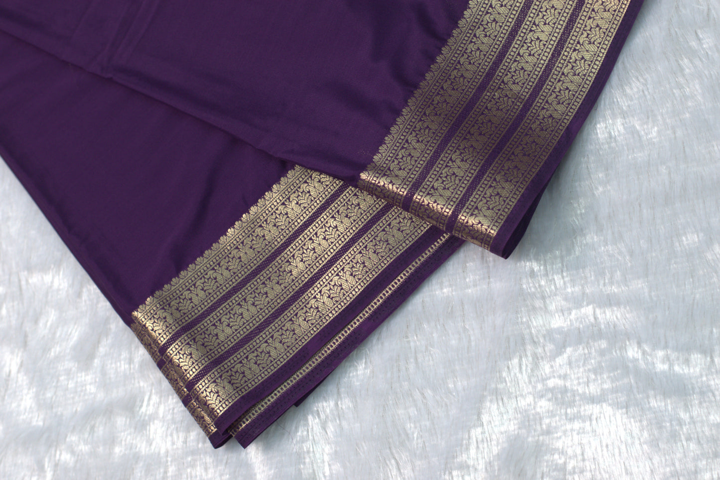 Elegant Purple Viscose Georgette Saree with Gold Border & Blouse Piece