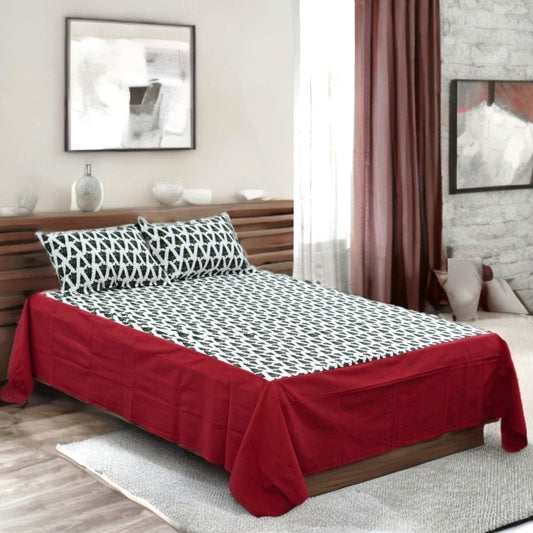 Christmas Tree Printed King Size Cotton Bed Sheet with Pillow Covers