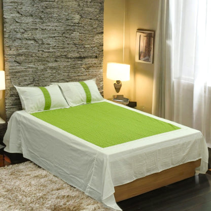 legant White & Green Cotton King Size Bedsheet with Pillow Covers