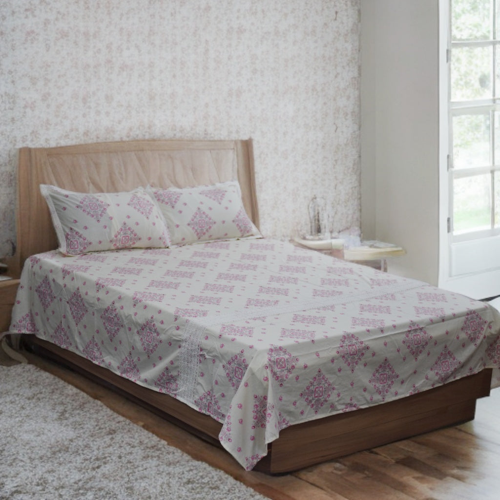 Elegant Floral King Size Bed Sheet with Pillow Covers – Soft Cotton Fabric