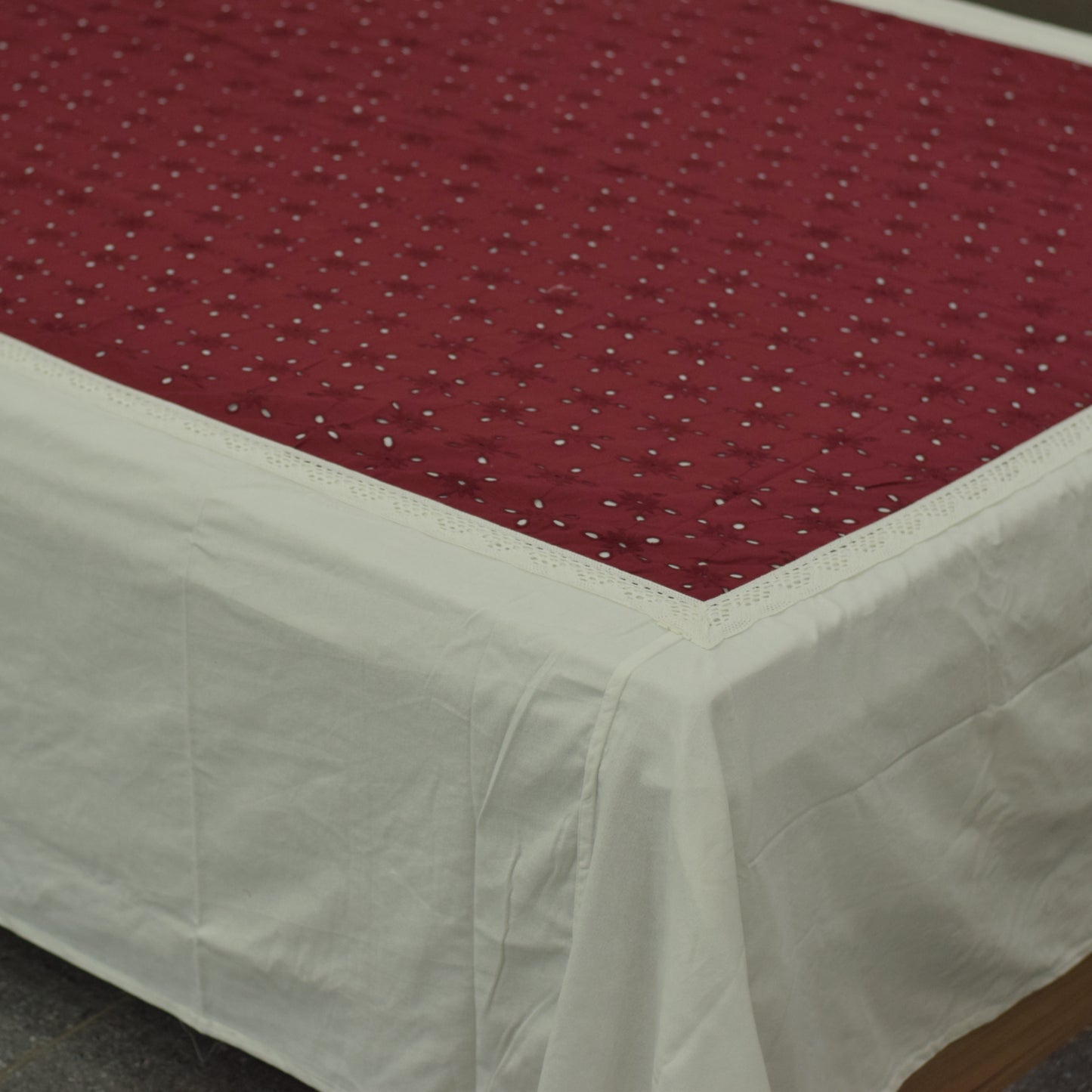 Elegant Maroon & White Cotton King Size Bedsheet Set with Pillow Covers