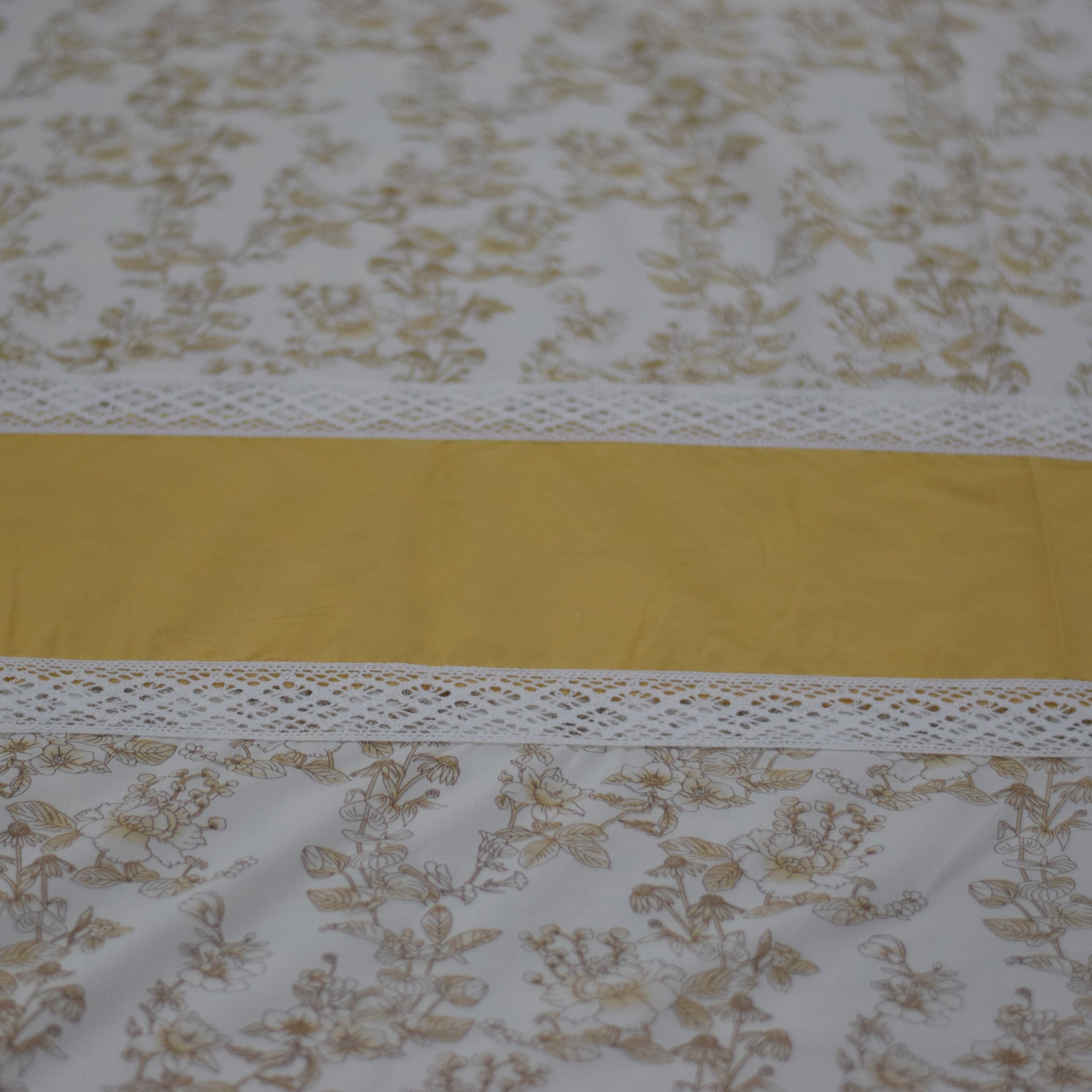 Luxury Queen Size Bed Sheet with Pillow Covers – Mustard & White
