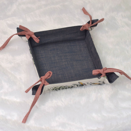 Elegant Fabric Bread Basket with Tie-Knot Corners – Dining & Kitchen Table Organizer