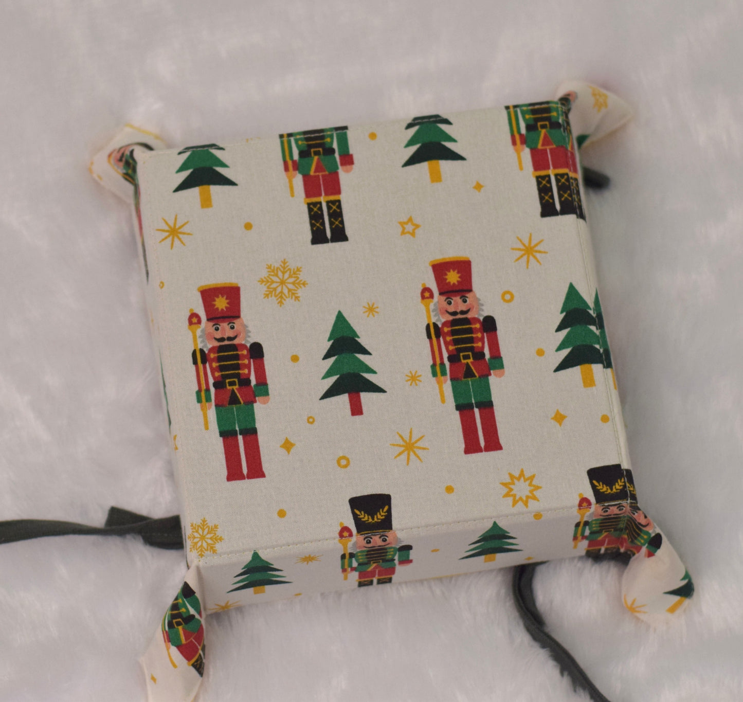 Christmas Print Fabric Bread Basket 8x8 Inch – Festive Yellow Interior