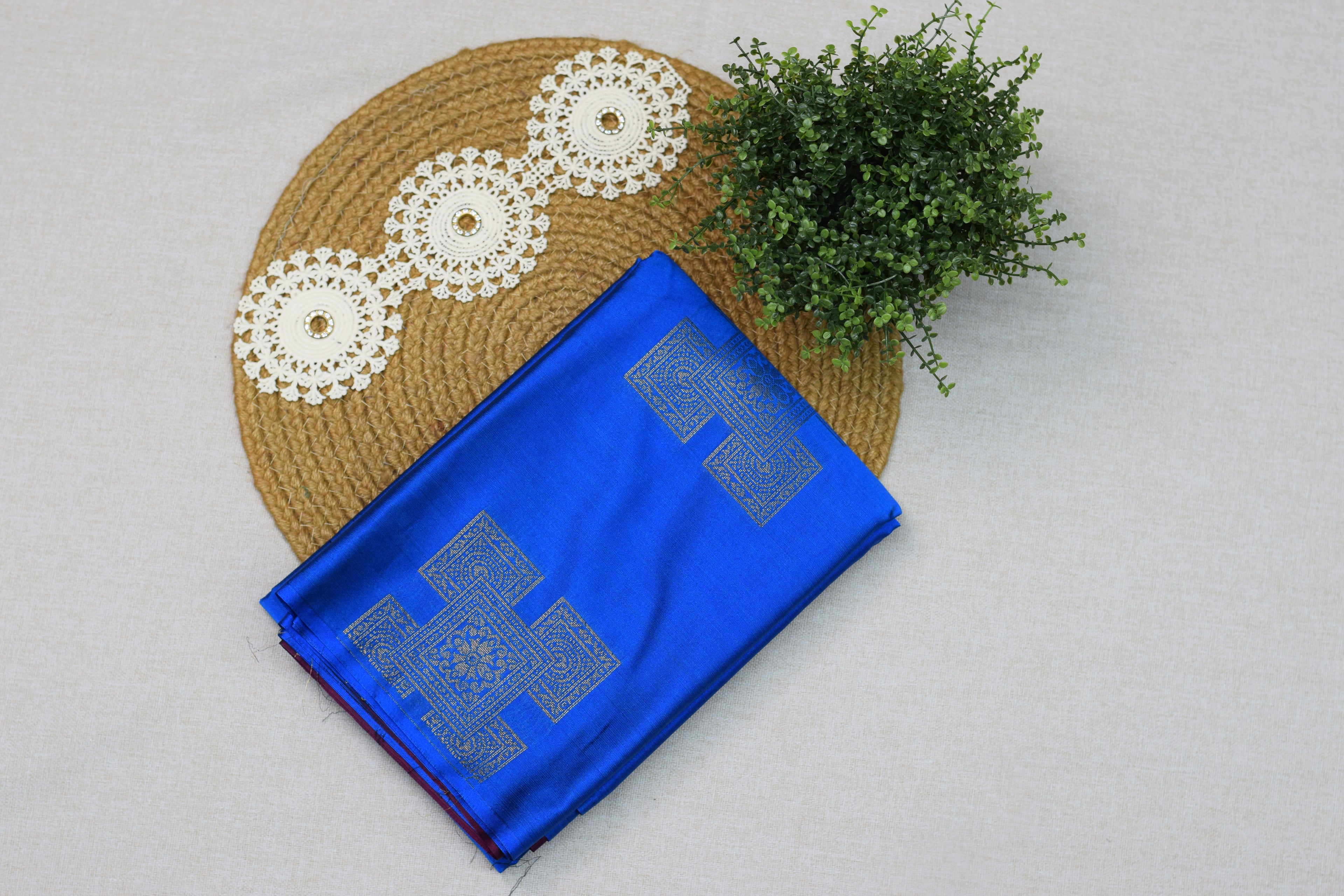 Royal Blue Semi Silk Saree with Gold Zari Geometric Design & Contrast Pallu