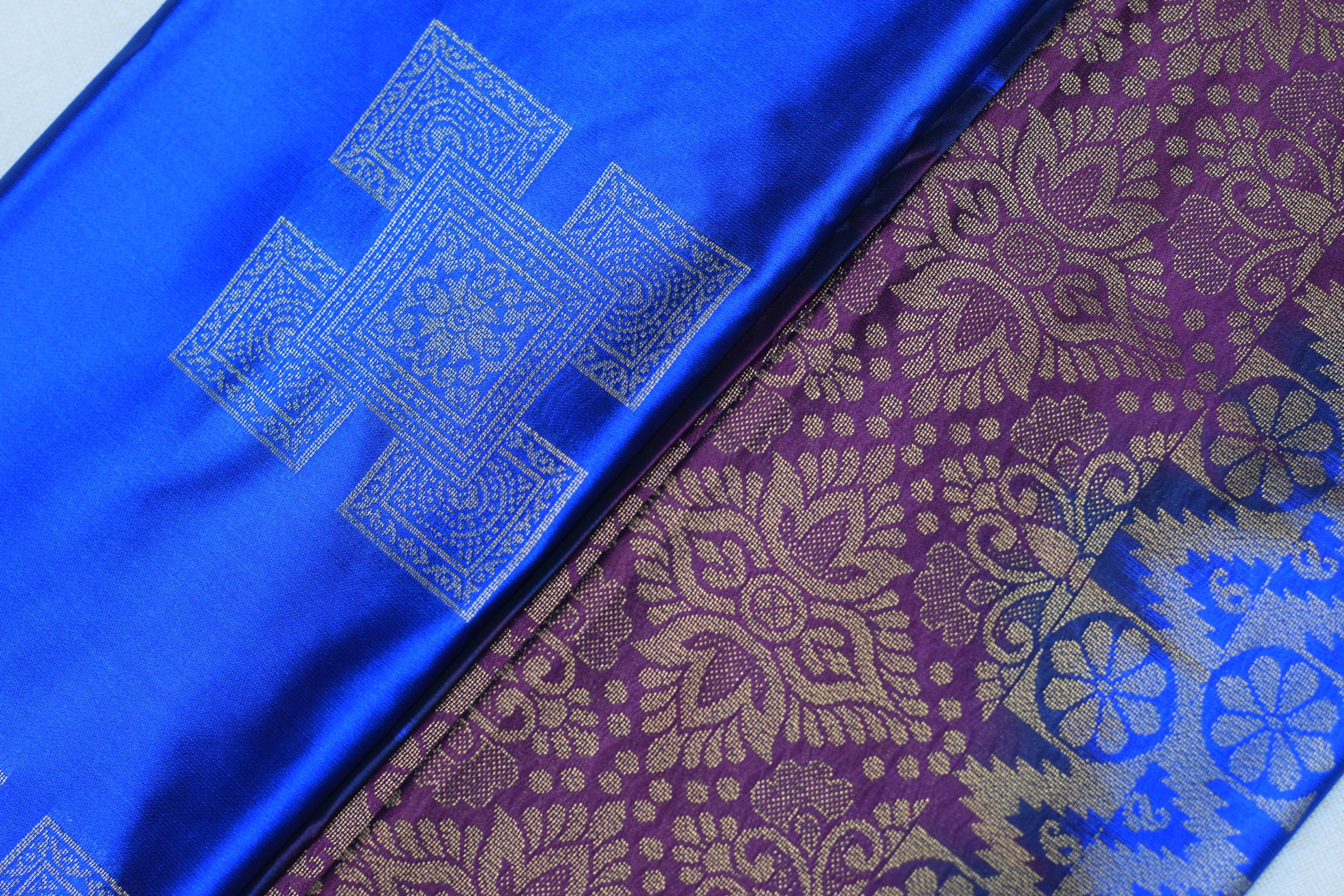 Royal Blue Semi Silk Saree with Gold Zari Geometric Design & Contrast Pallu