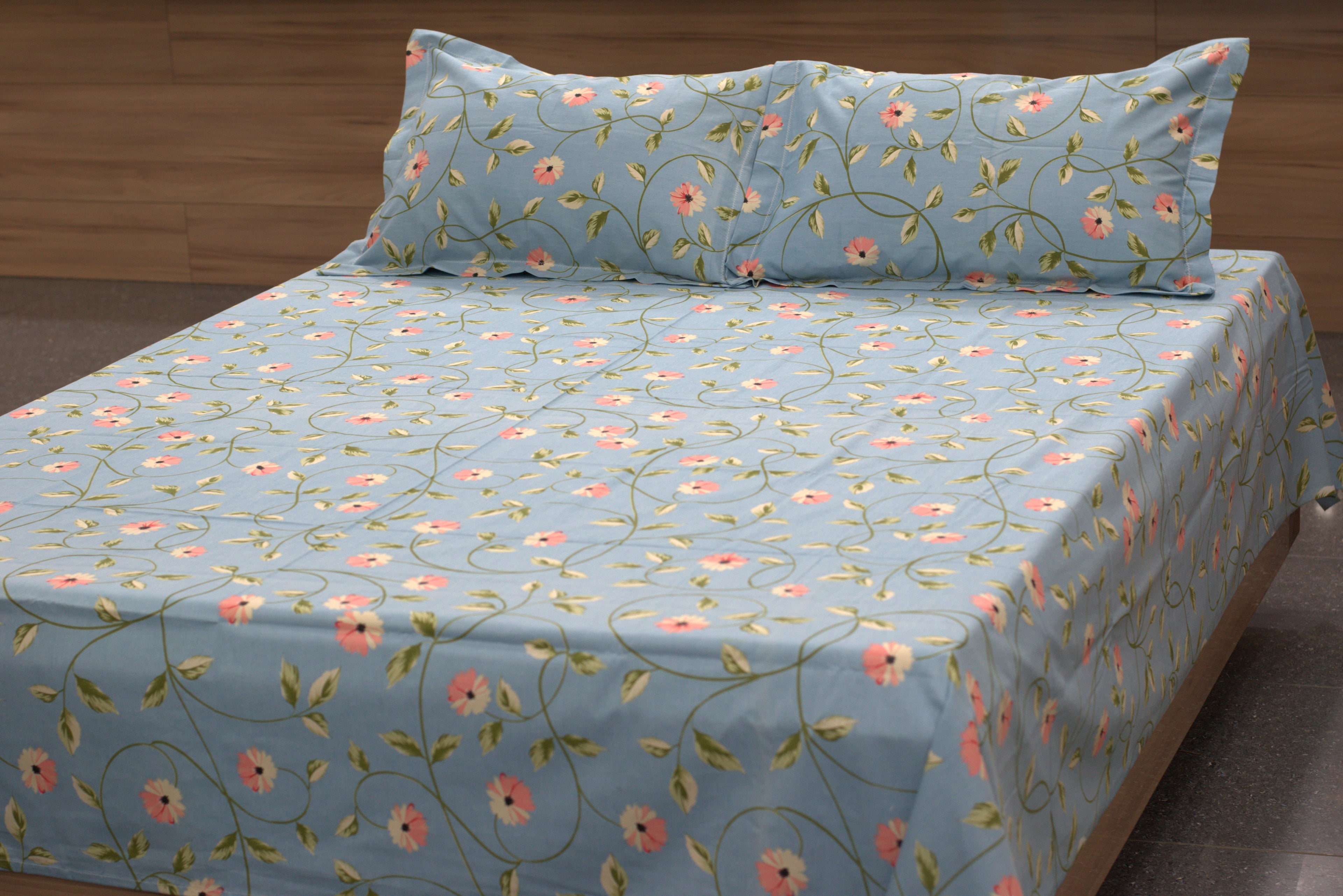 Queen Size Floral Cotton Bed Sheet with 2 Pillow Covers – Blue Printed Soft Bedding Set