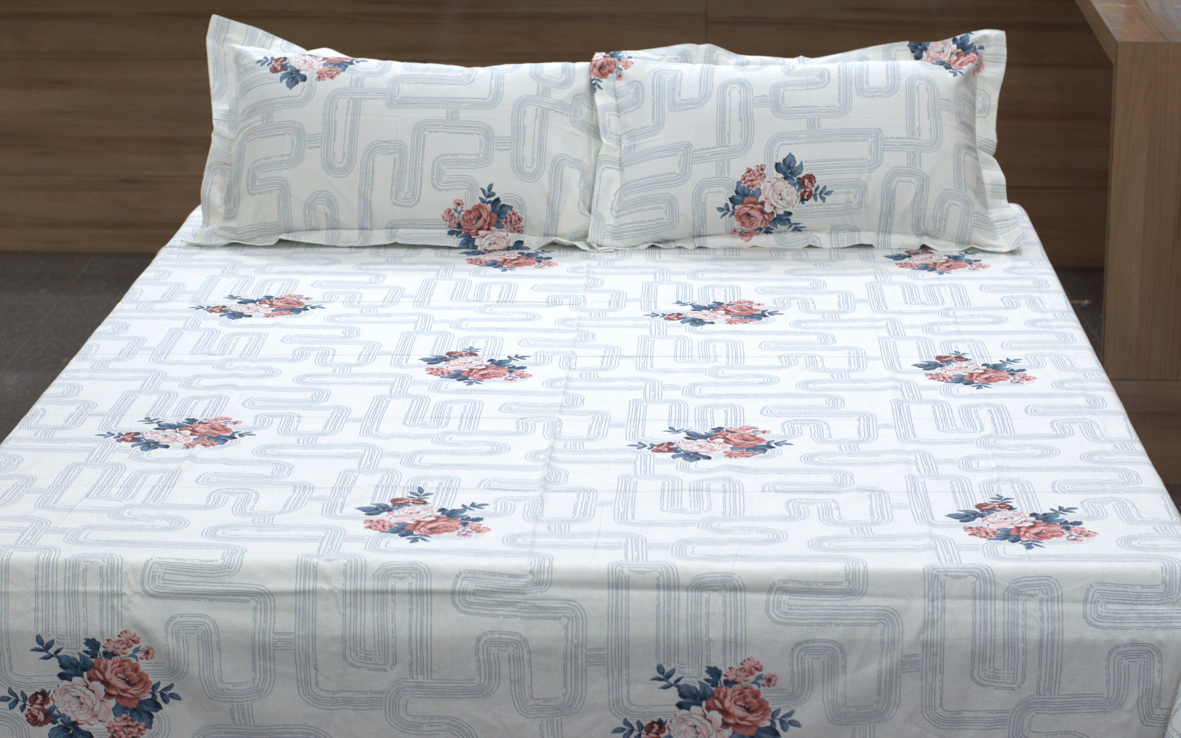 Queen Size Floral Printed Bedsheet with 2 Pillow Covers –Breathable Cotton Blend Bed Sheet for Double Bed