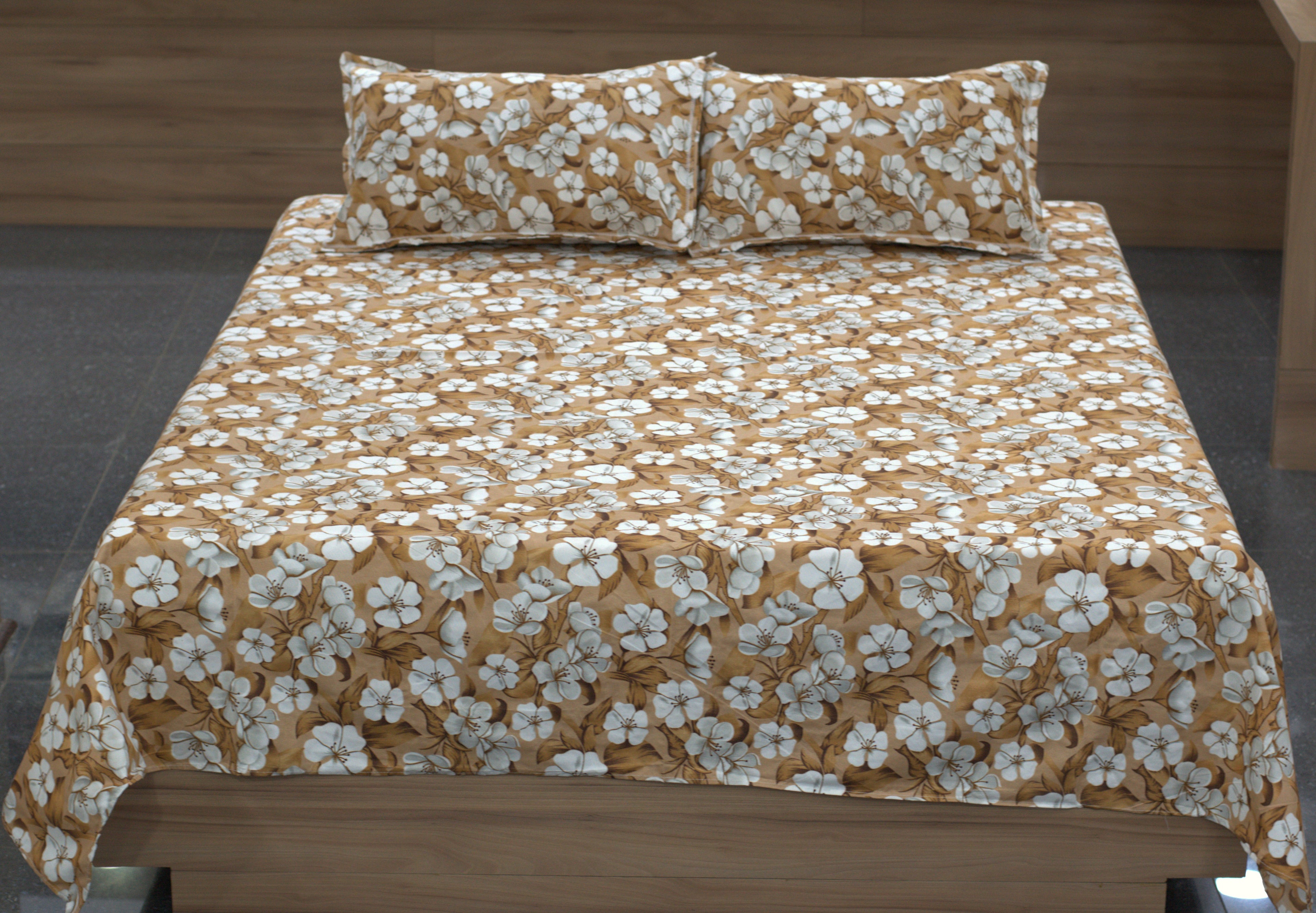 Soft Feel Blend Floral Bedsheet Set – Brown &amp; White | 225x250 cm