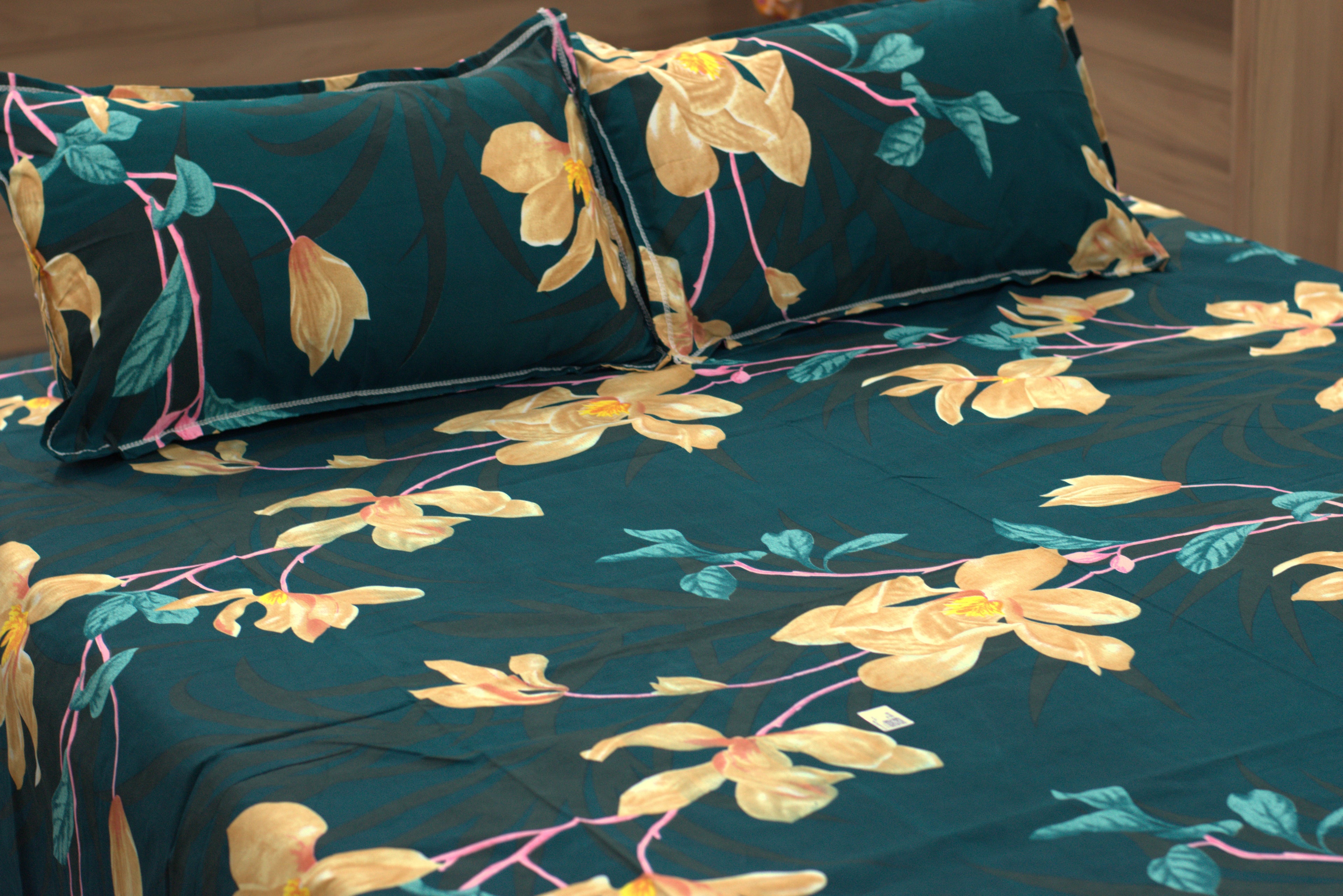 Soft Feel Blend Floral Bedsheet – Dark Teal & Mustard Print (225 x 250 cm)