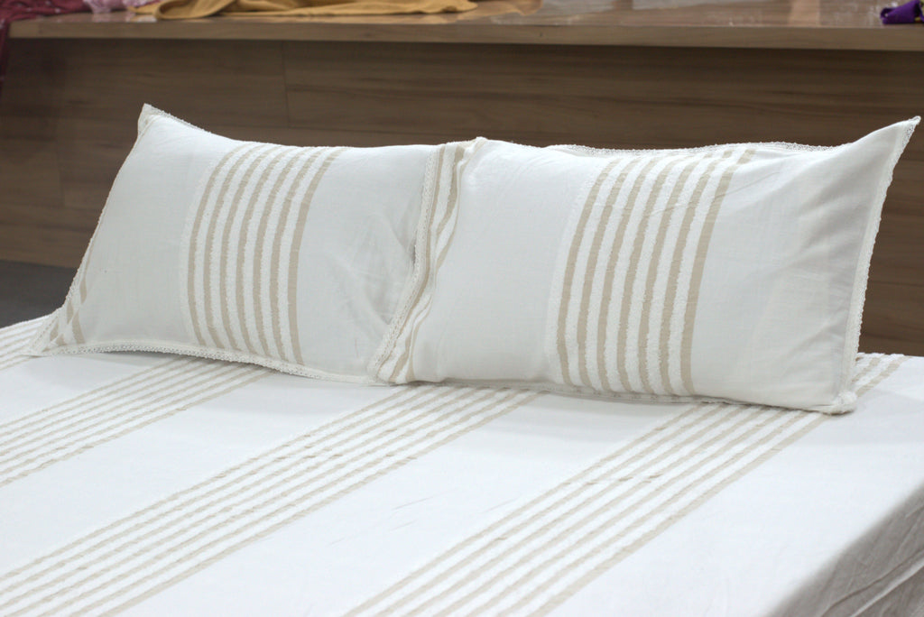 King Size Cotton Bedspread Set with Striped Design – Elegant White &amp; Beige Bedding with Pillow Covers