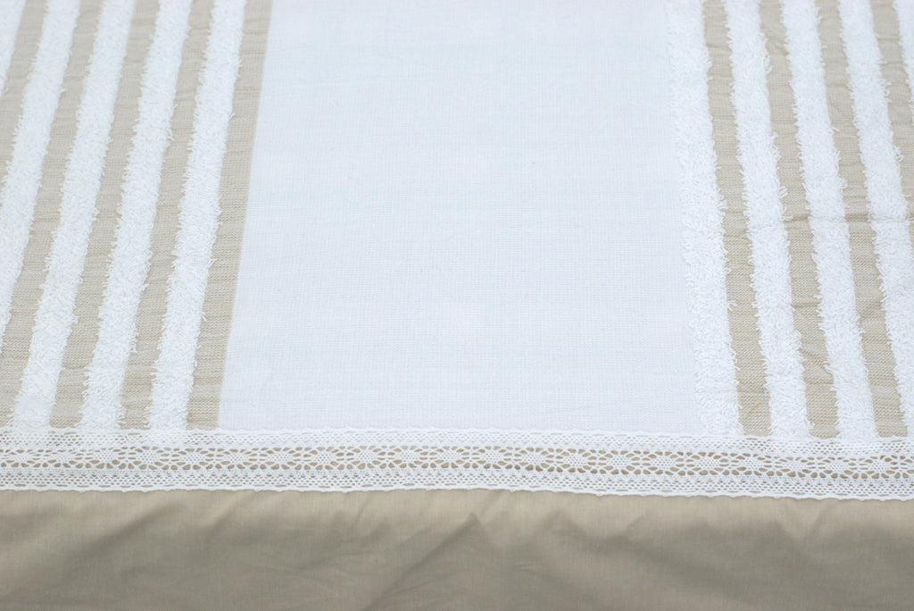 King Size Cotton Bedspread Set with Striped Design – Elegant White &amp; Beige Bedding with Pillow Covers