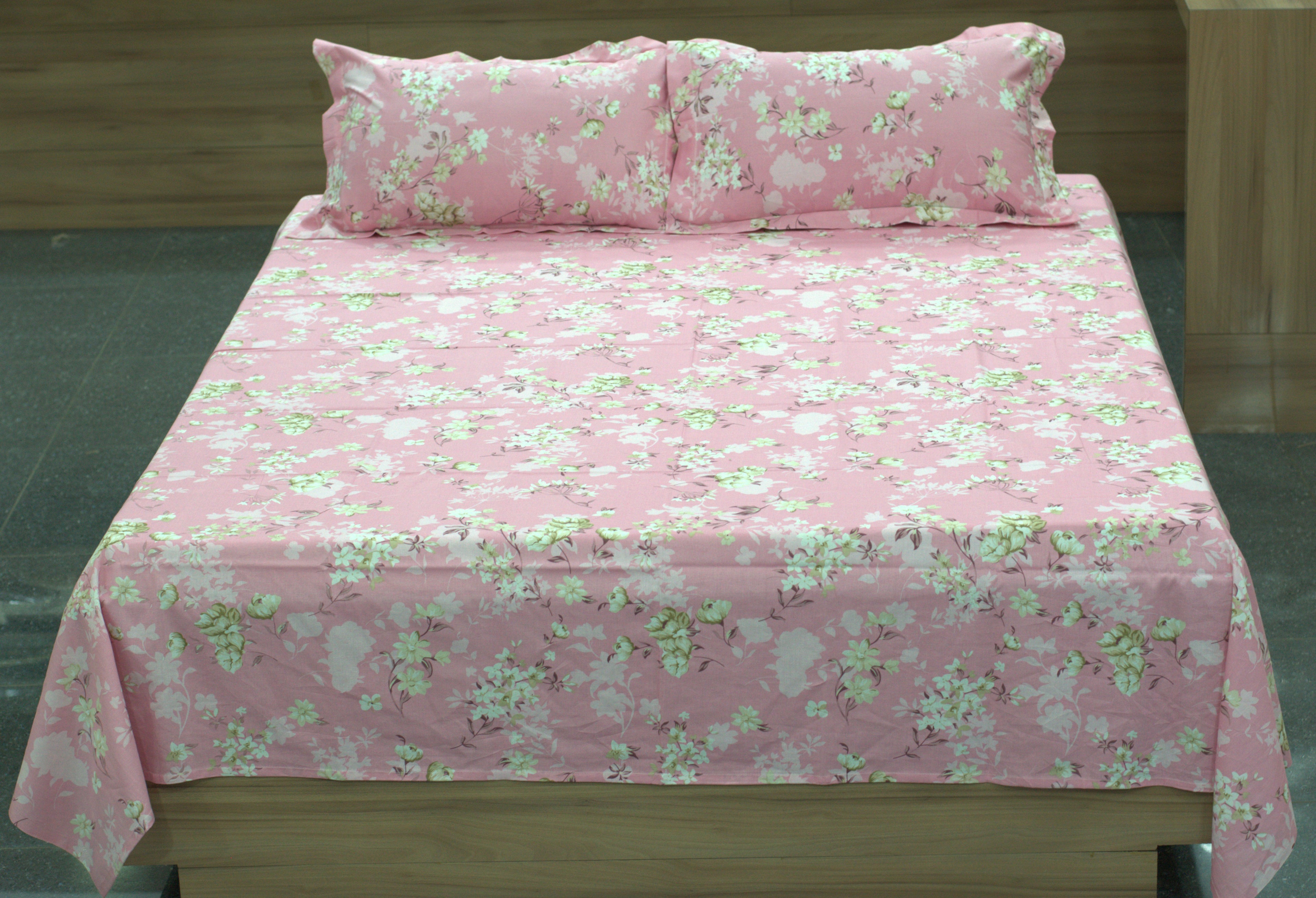 Pink Floral Queen Size Bedsheet with Pillow Covers – Cotton Bed Sheet Set