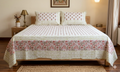 Elegant Floral Printed King Size Bedsheet Set with Pillow Covers – Cotton Blend