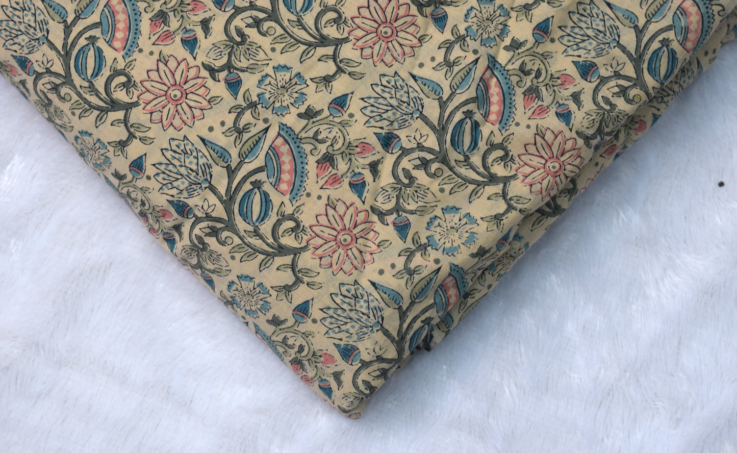 🌸 Soft Cotton Floral Churidar Material – 3 Meter | 44 Inch Width