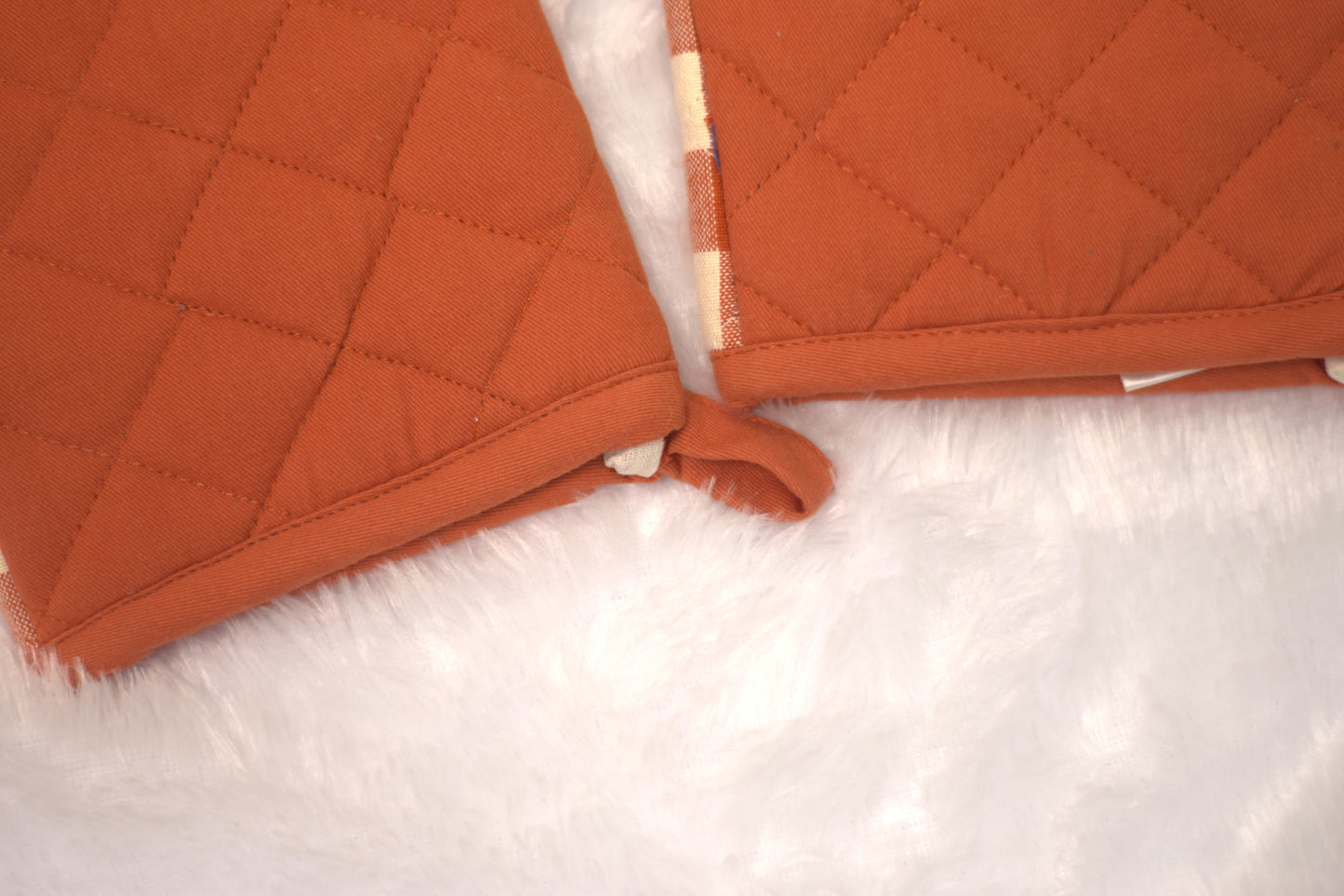 Rustic Checkered Cotton Oven Gloves – Set of 2