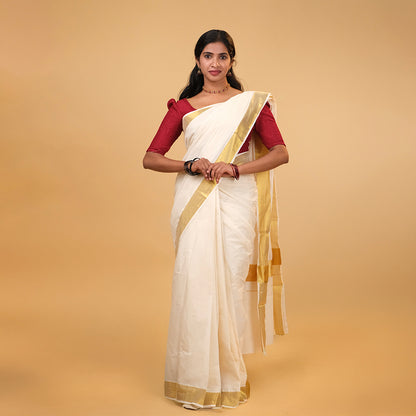 Elegant Kerala Kasavu Saree with Golden Border – Traditional Off-White Handloom