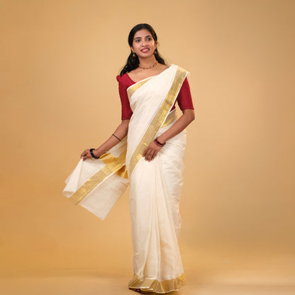 Elegant Kerala Kasavu Saree with Golden Border – Traditional Off-White Handloom