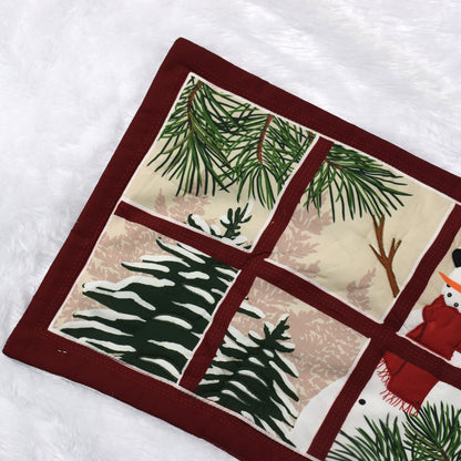 Festive Snowman Window View Christmas Table Mat – 20 x 14 Inch