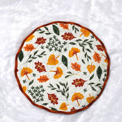Autumn Leaf Round Table Mat – Quilted Cotton Dining Décor