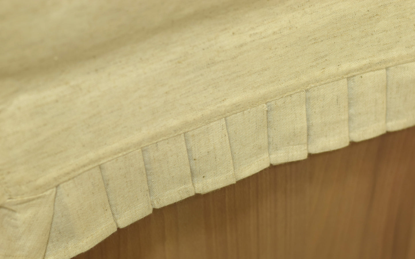 Elegant Embroidered Floral Table Runner with Pleated Border – 14x90 Inches